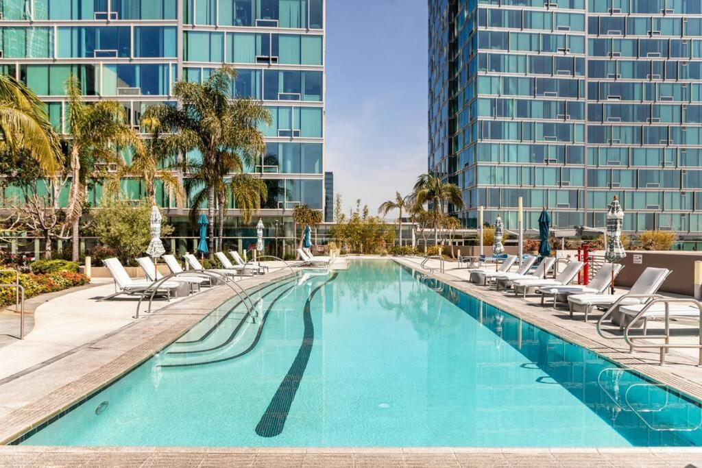 Lovely Upscale High Rise Private Parking & Pool Apartment Los Angeles Ngoại thất bức ảnh
