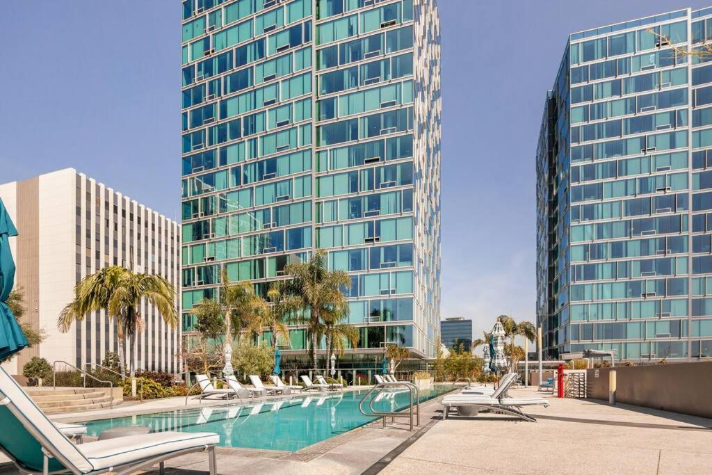 Lovely Upscale High Rise Private Parking & Pool Apartment Los Angeles Ngoại thất bức ảnh