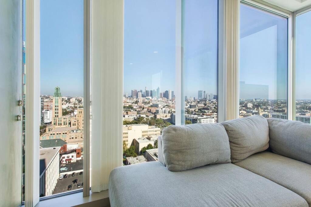 Lovely Upscale High Rise Private Parking & Pool Apartment Los Angeles Ngoại thất bức ảnh